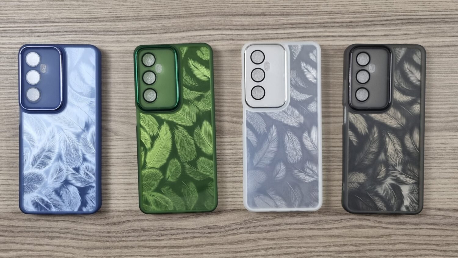 Realme C65 - Coque en silicone à motif de plumes