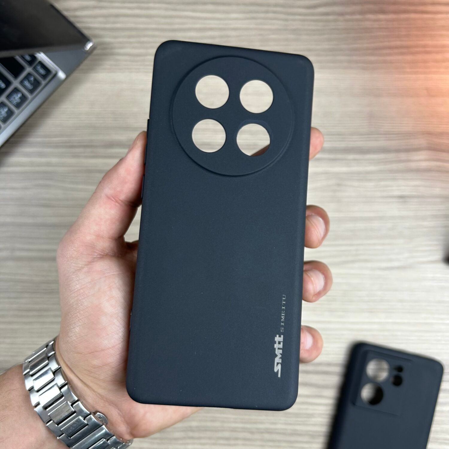 Oppo A2 Pro- Coque en Silicone Noir Originale SIMEITU