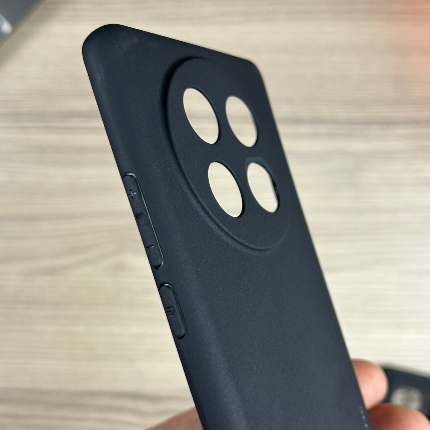 Oppo A2 Pro- Coque en Silicone Noir Originale SIMEITU