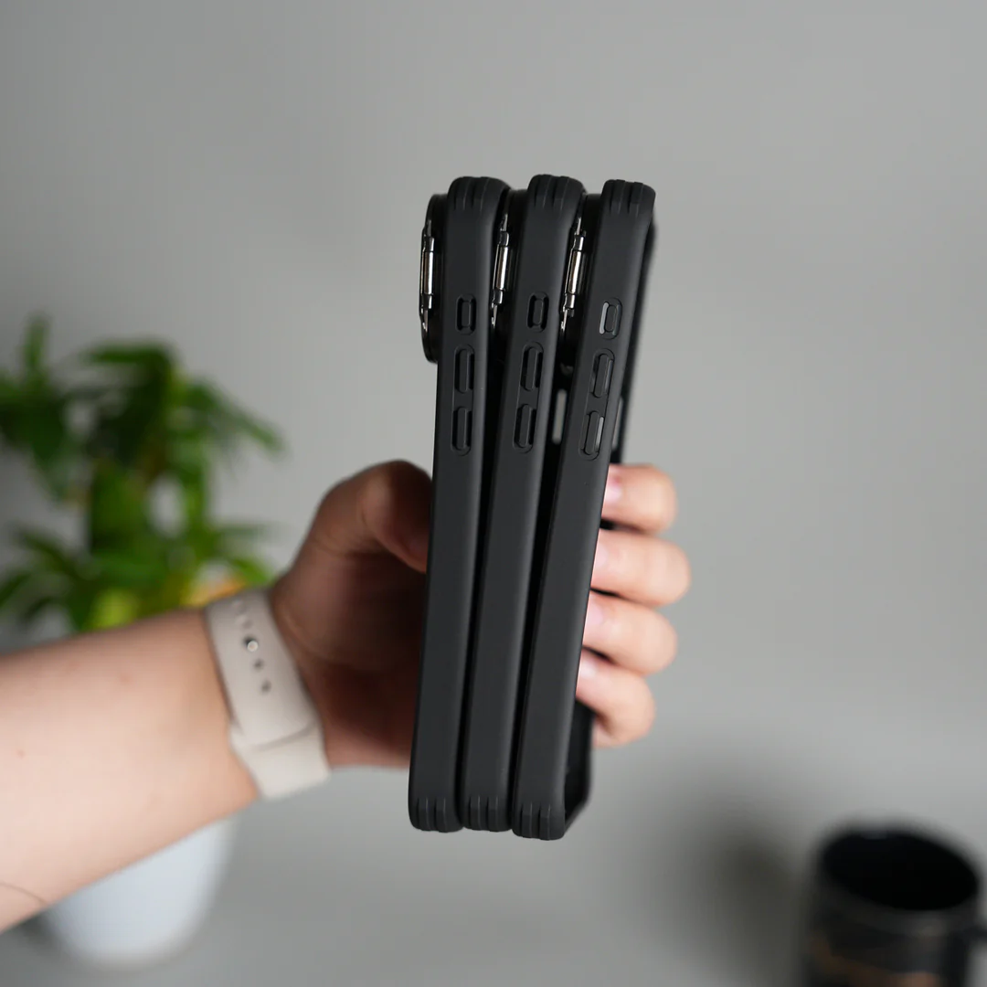 iPhone 17 Pro Max - Coque Haut de Gamme en Cuir Avec Cache Caméra 2 En 1