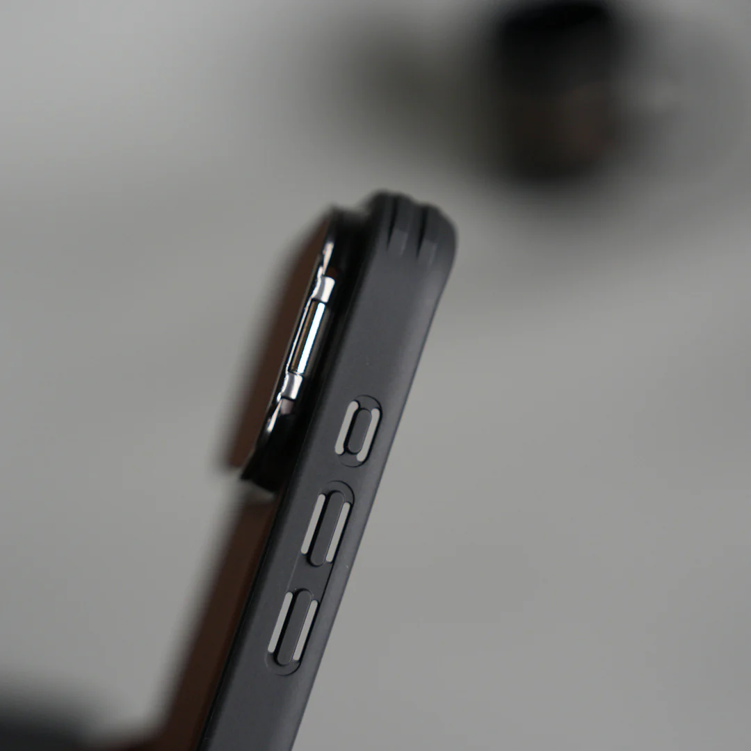 iPhone 17 Pro Max - Coque Haut de Gamme en Cuir Avec Cache Caméra 2 En 1