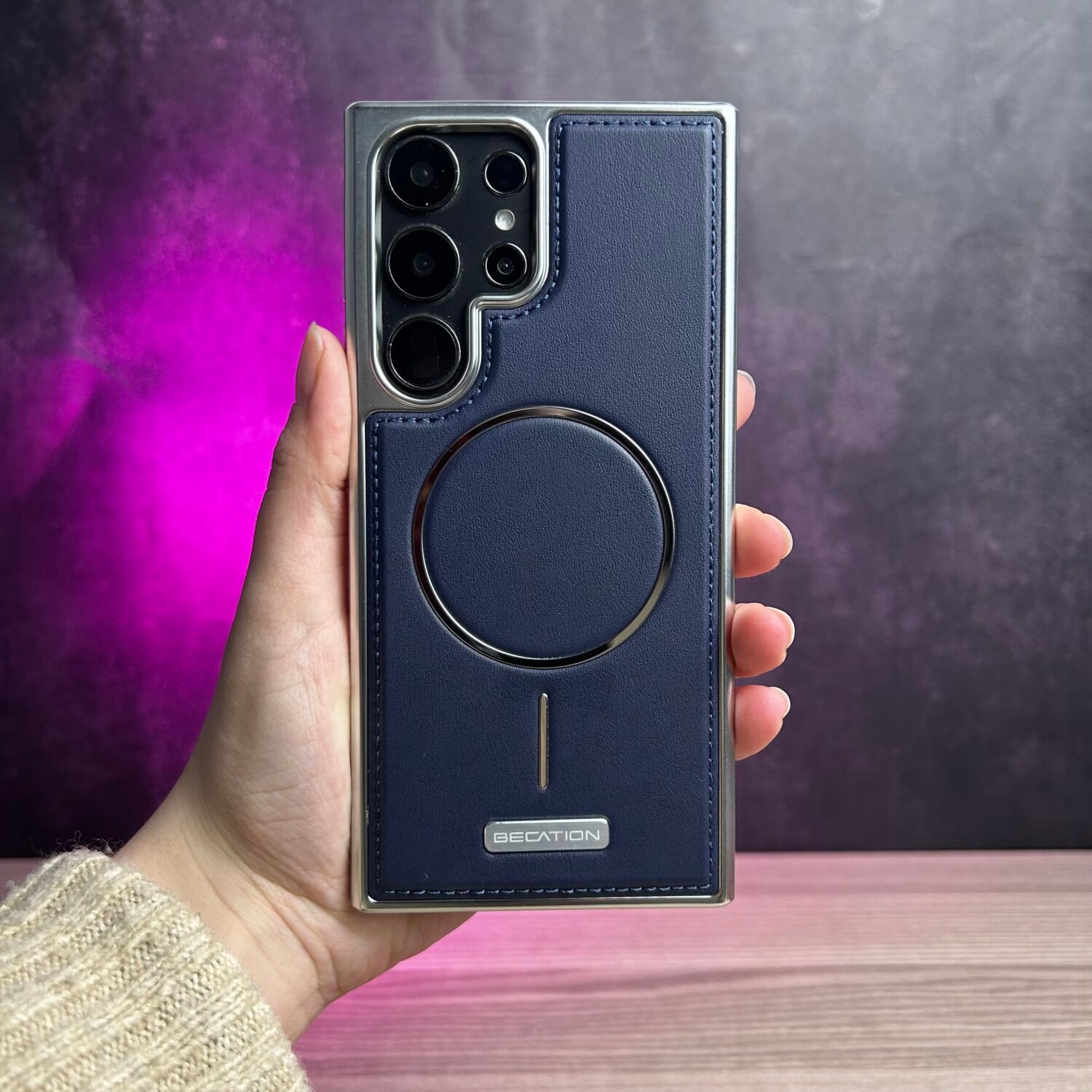 IMG_5384 Galaxy S23 Ultra- Coque Magnétique Originale Becation avec Bords Chromés et dos en Cuir PU
