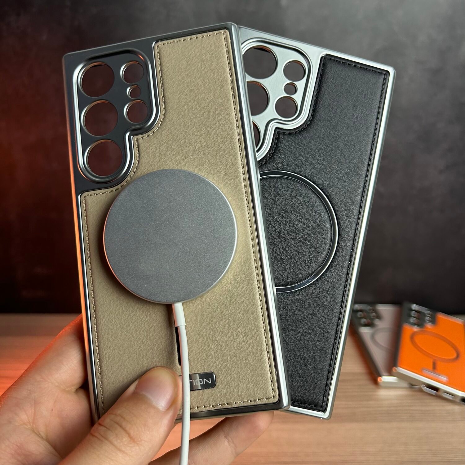Galaxy S24 Ultra- Coque Magnétique Originale Becation avec Bords Chromés et dos en Cuir PU