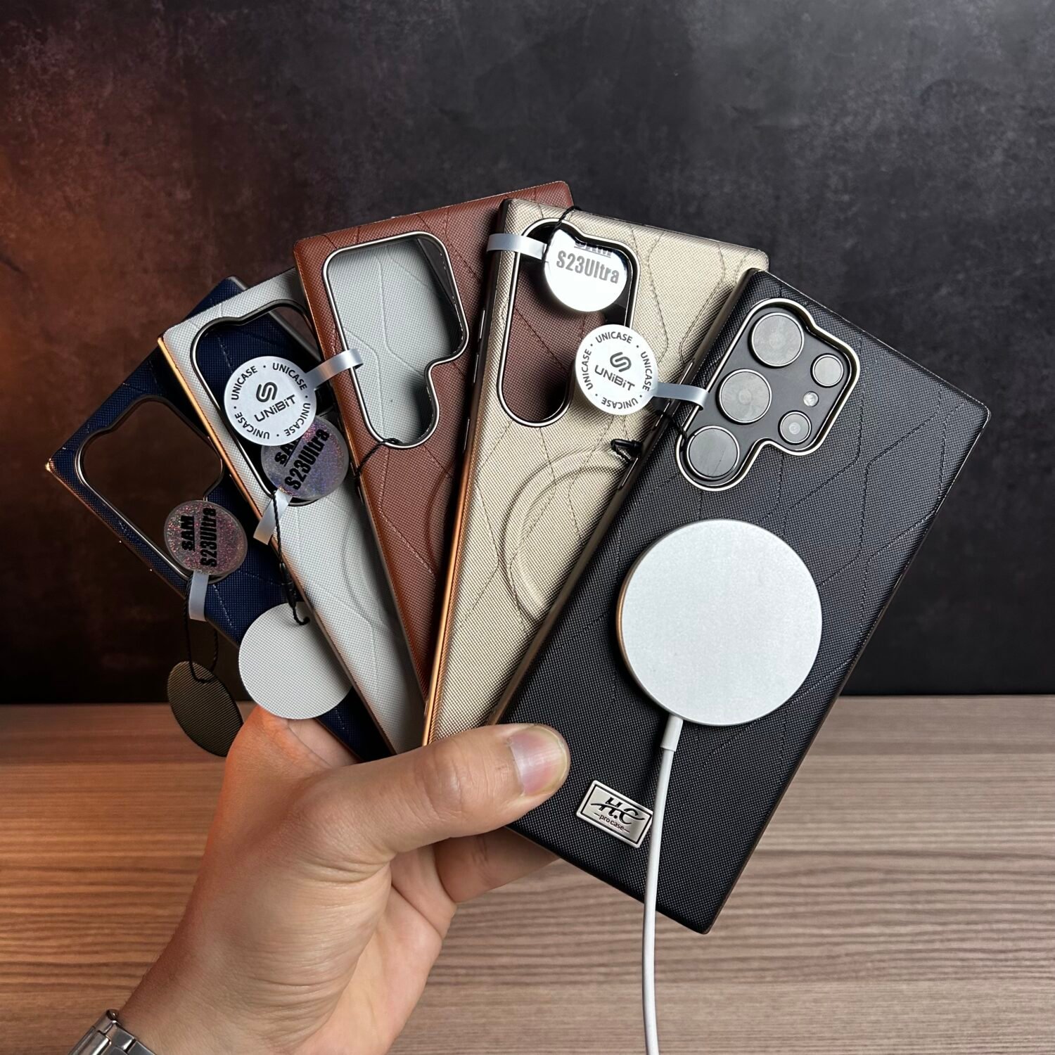 Galaxy S23 Ultra - Coque Magnétique avec Dos effet Surpiqure en Losanges et Bords Chromés