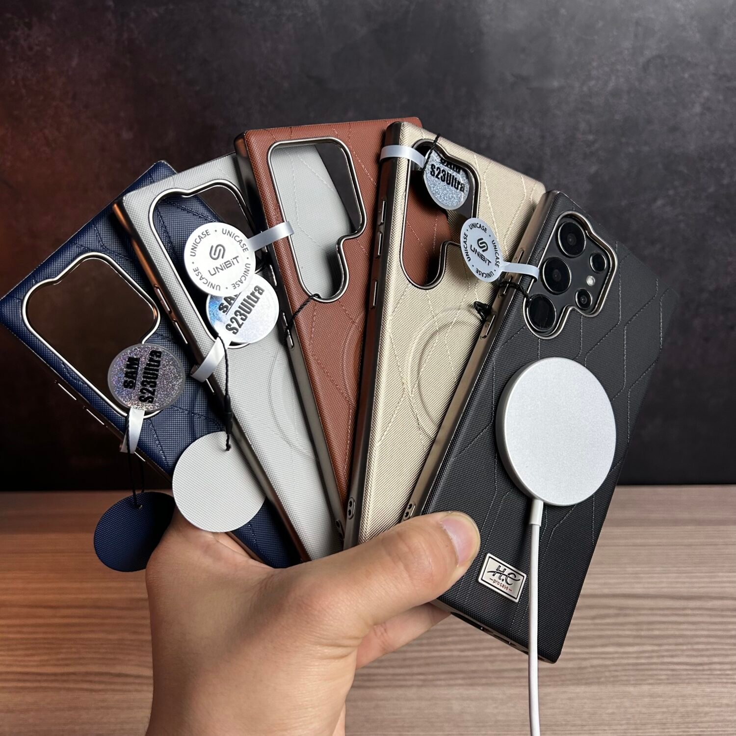 Galaxy S23 Ultra - Coque Magnétique avec Dos effet Surpiqure en Losanges et Bords Chromés