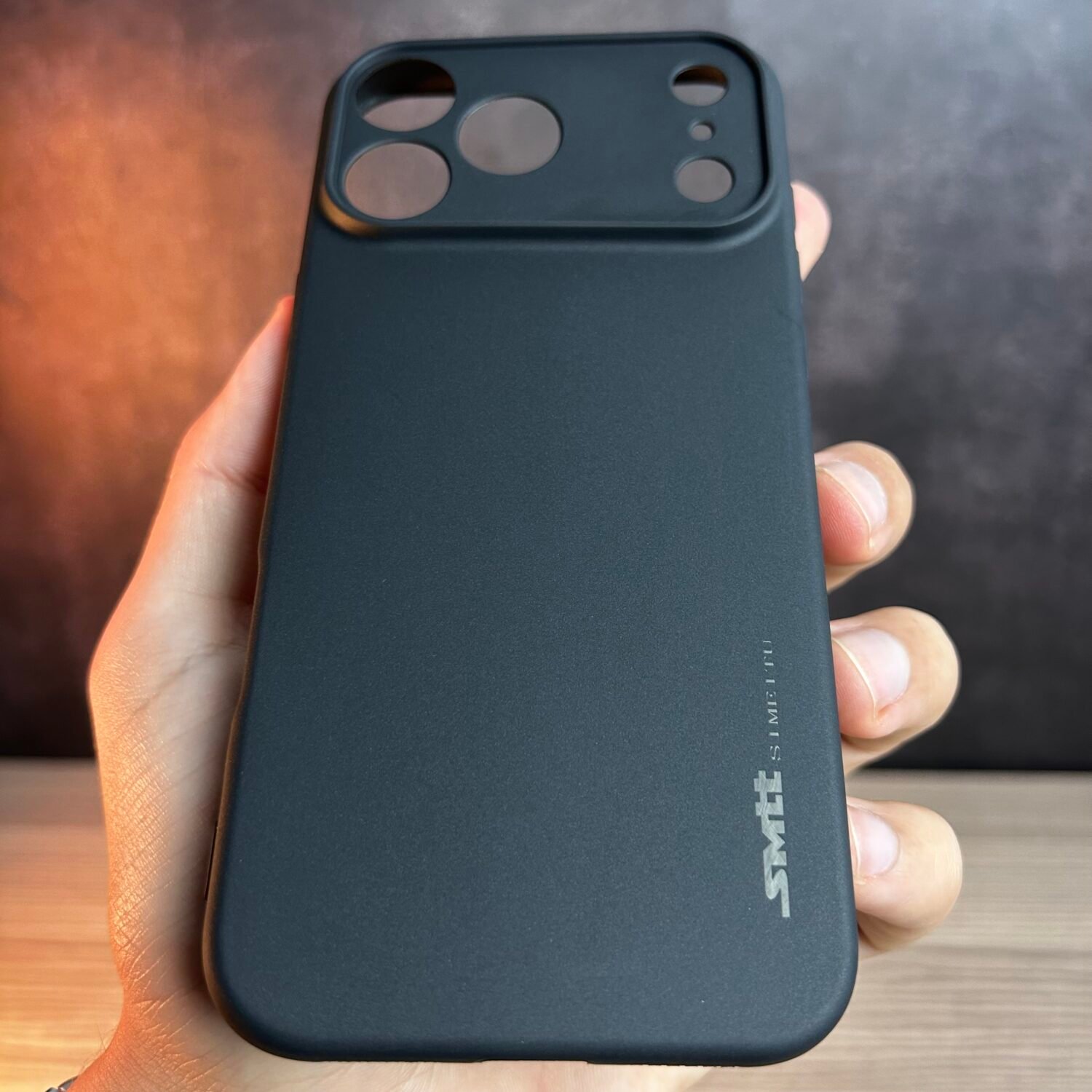 Photo 12-05-2026 2 55 32 PM iPhone 17 Pro Max - Coque en Silicone Noir Originale SIMEITU