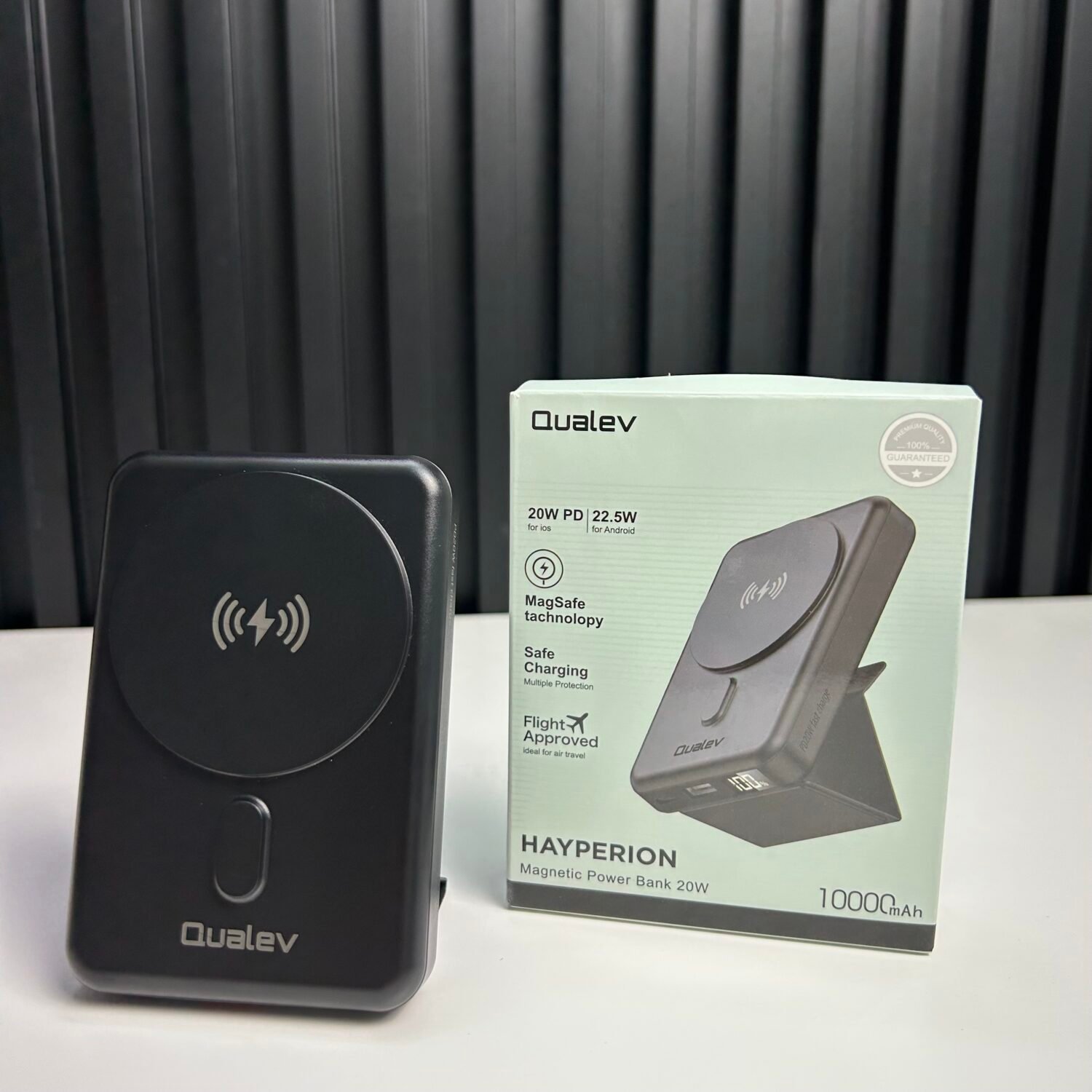 PowerBank Qualev Hyperion 10000 mAh avec Support et Recharge Sans Fil