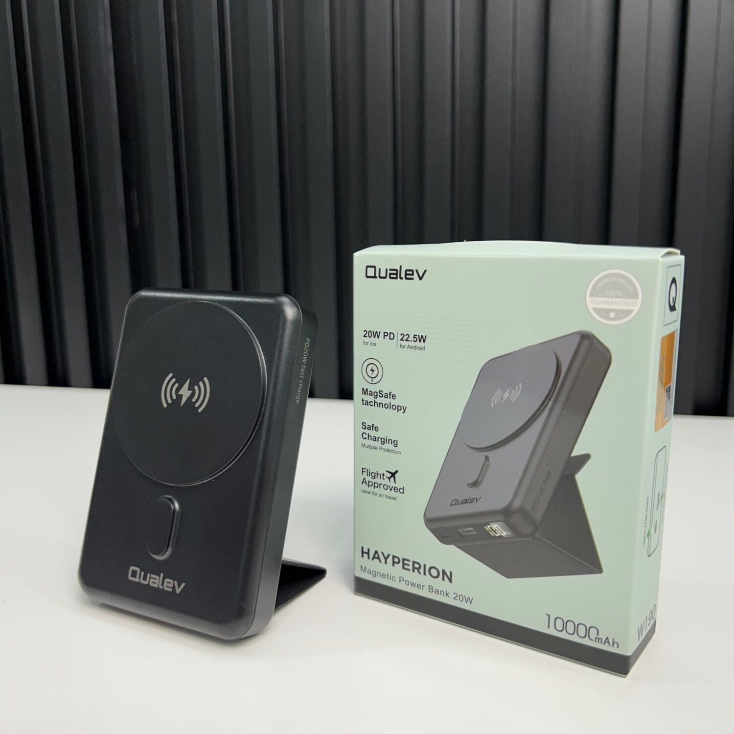 PowerBank Qualev Hyperion 10000 mAh avec Support et Recharge Sans Fil