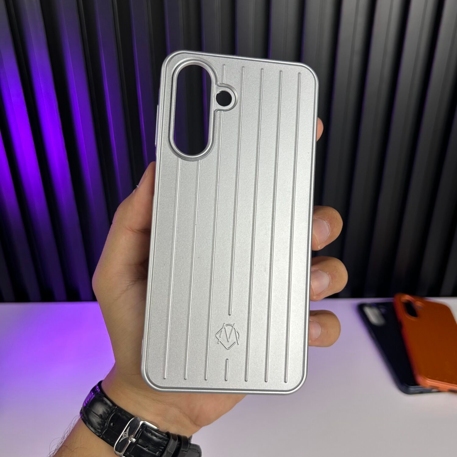 IMG_0508-2 Galaxy A57- Coque en Silicone avec Dos Rigide Design Bagage de Luxe RMWA